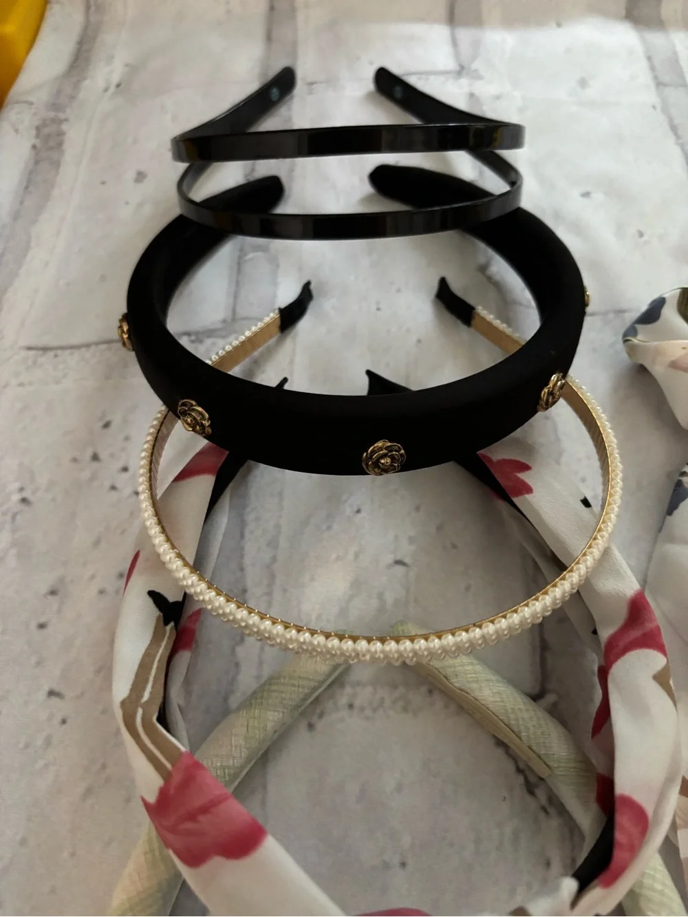Black and Floral Headband & Scarf Set - Women's Accessories